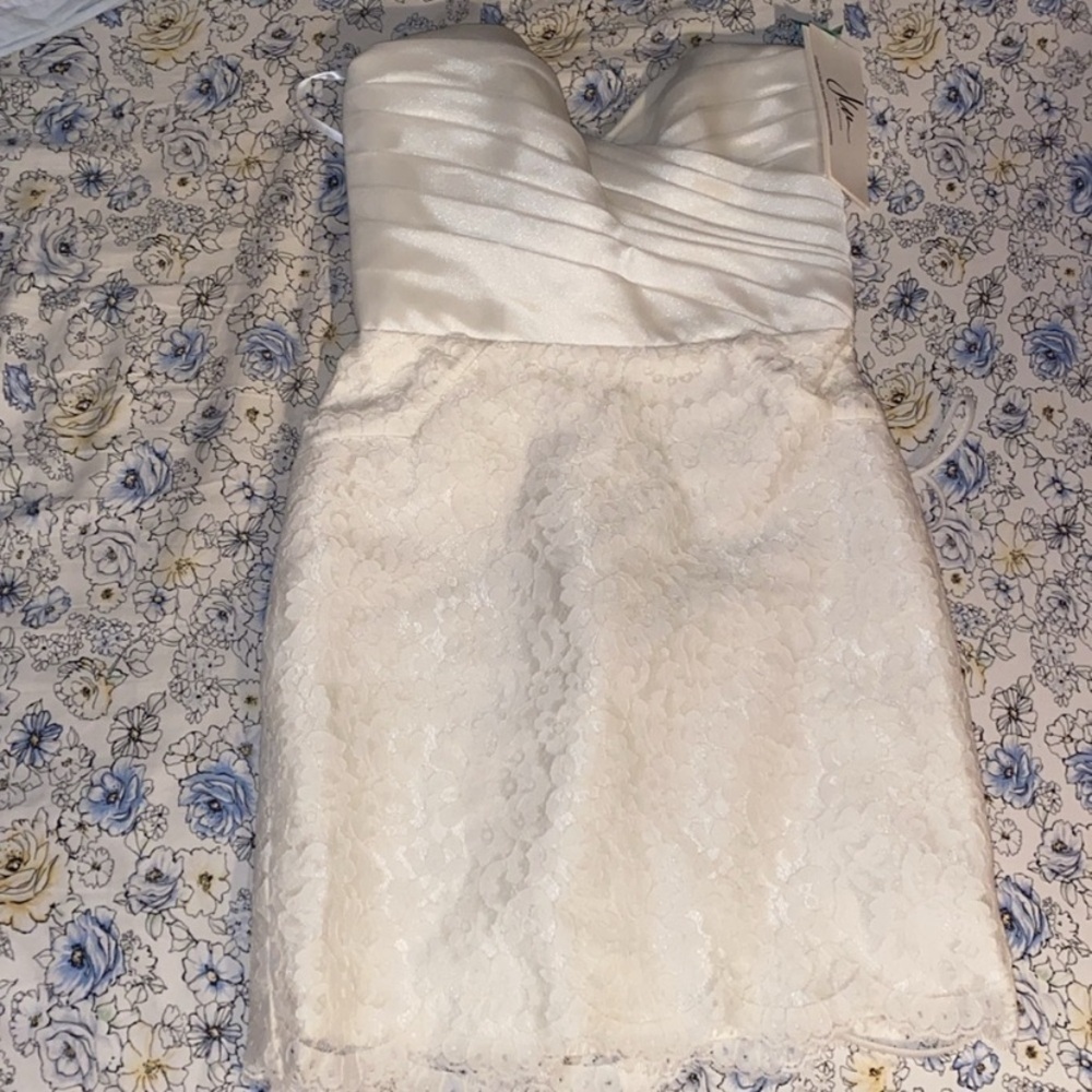 NOIR by Lazaro size 8 party / prom event dress medium strapless - Picture 3 of 5
